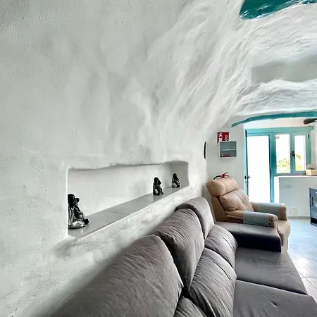 Holiday home Cave Ed Yara And Nadieh With Prm Facilities